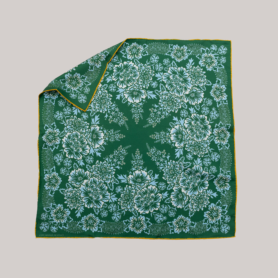 関税なし 送料無料 Silk Twill Foulard Liberty London 100% Silk Twill Red Paisley Floral Foulard