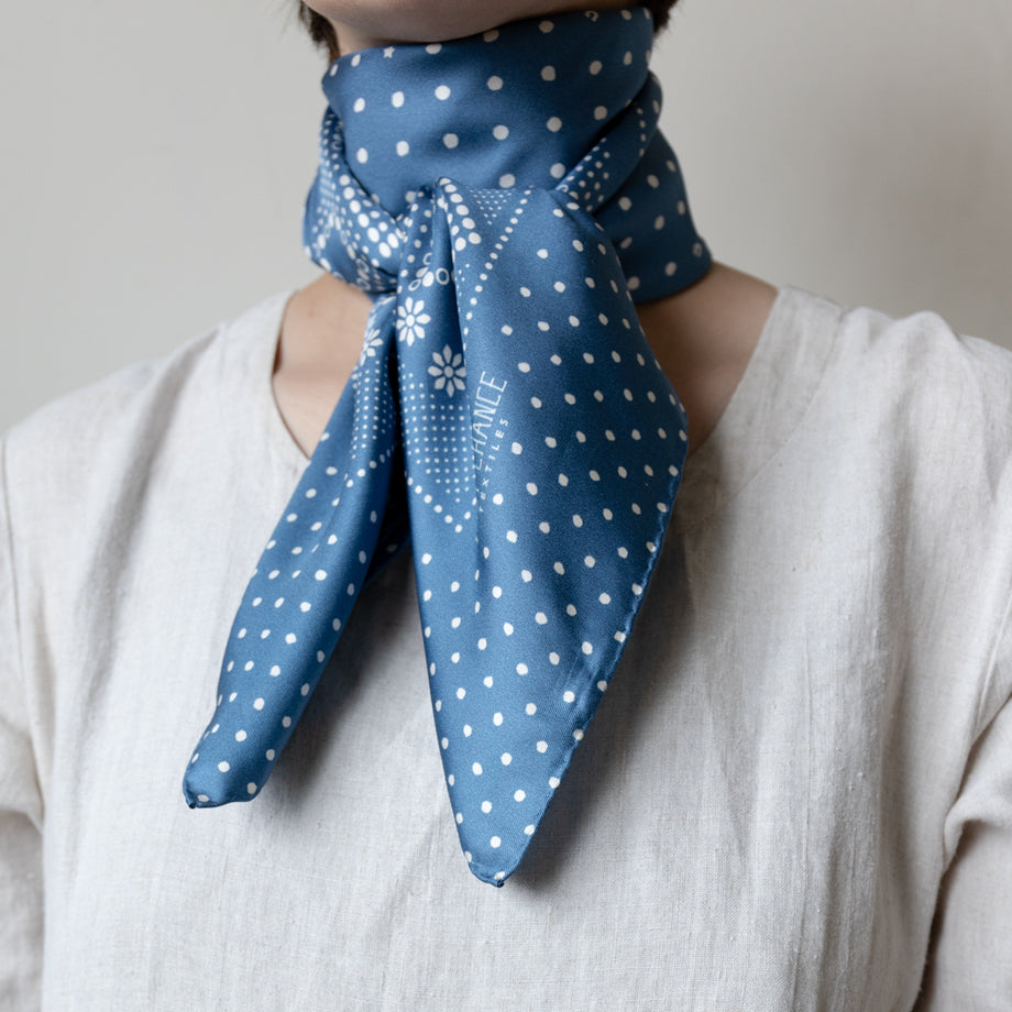 ◇DAKS◇ [Dax Scarf] Blue Chain Print Robe Scarf Perfect Blue Bandana Scarf, Scarves: Olive & Cocoa, LLC