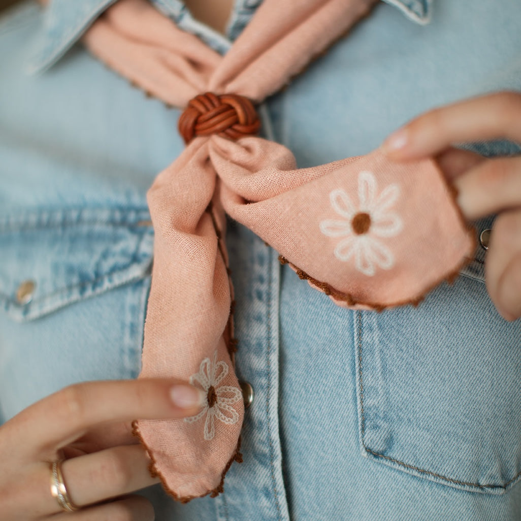 Chainstitch Silk Noil Bandana  | Ash Pink Daisies
